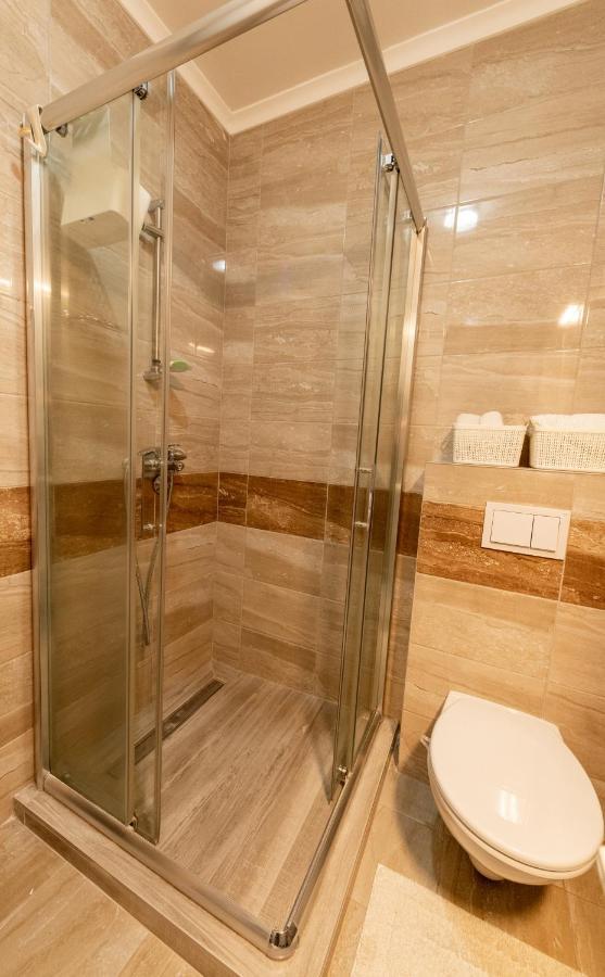 Vesta Apartment Tuzla - Across Bcc Shopping Mall Extérieur photo